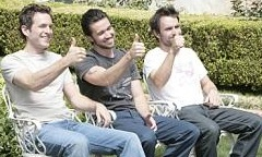 Illustration for article titled It's Always Sunny In Philadelphia: "Dennis and Dee's Mom Is Dead"/"The Gang Gets Held Hostage"